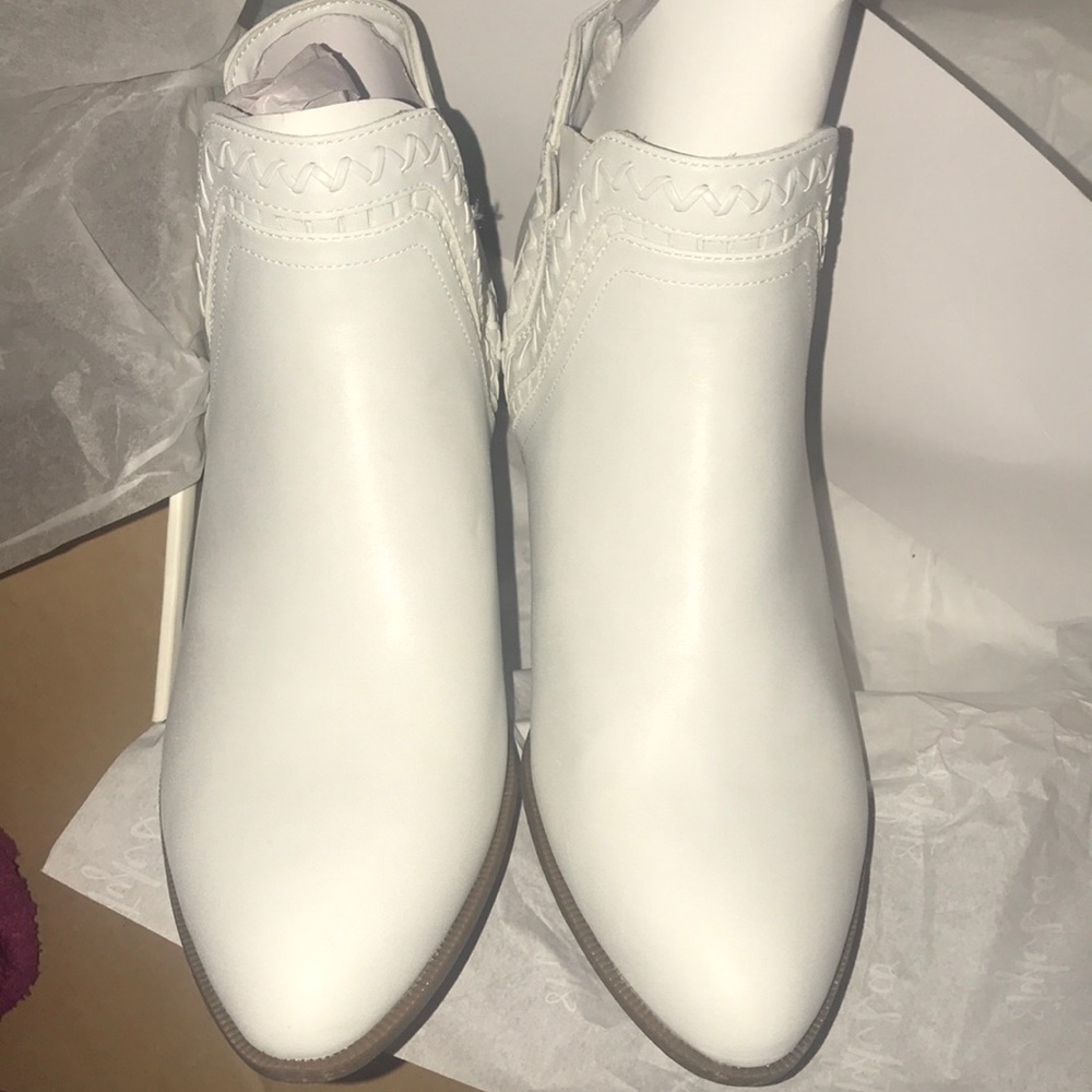 😍New White Faux Leather Booties❤️ - Picture 7 of 7